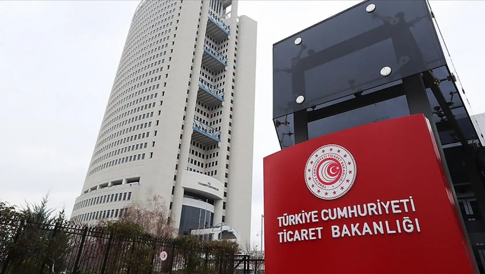 Ticaret Bakanlığı İlk 8 Ayda 815 Milyon Liradan Fazla Ceza Kesti