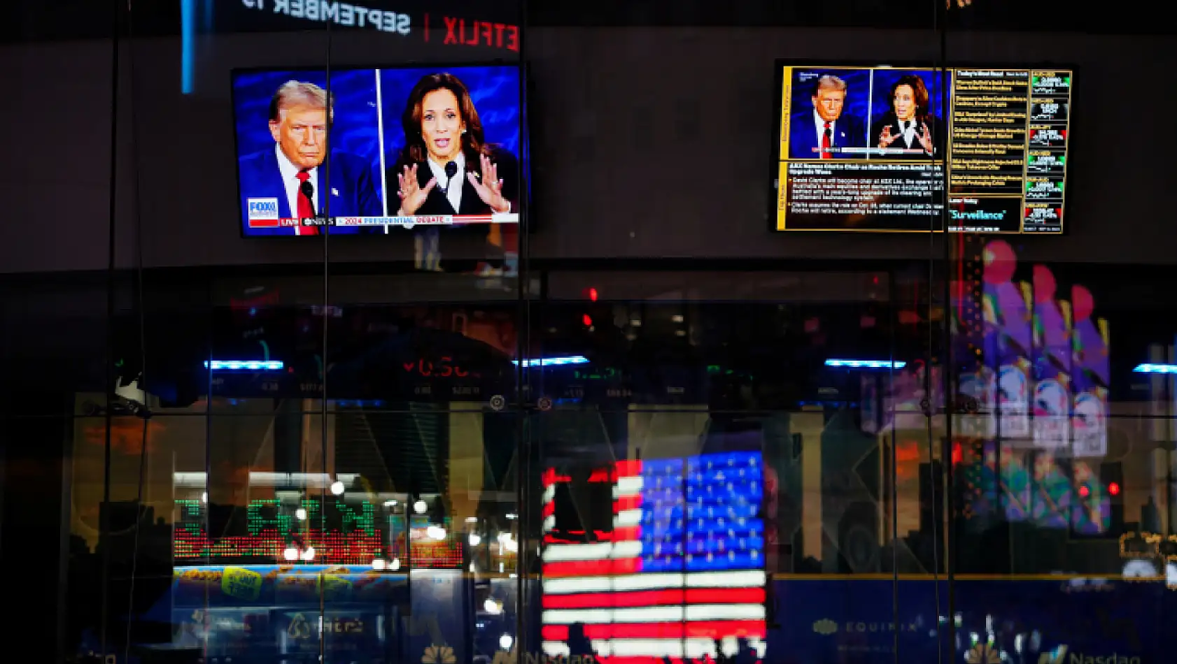 Trump-Harris TV Tartışmasında Neler Yaşandı? İkili El Sıkışarak Tartışmaya Başladı