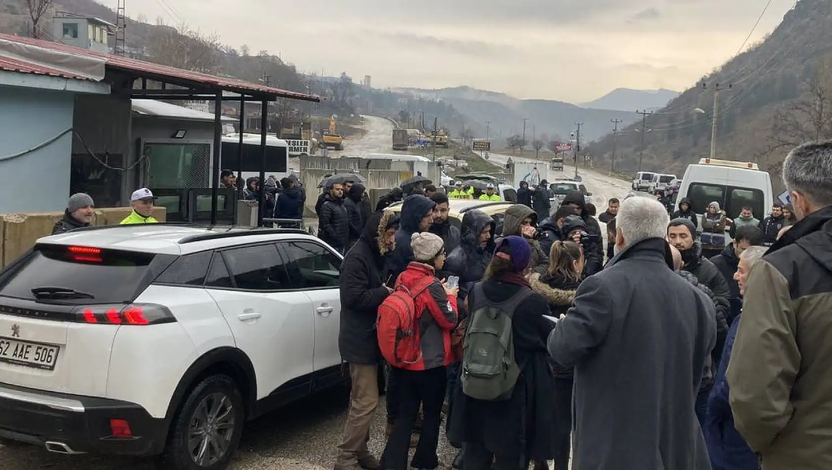 Tunceli'den Erzincan'a Eyleme Giden 4 Kişi Gözaltına Alındı