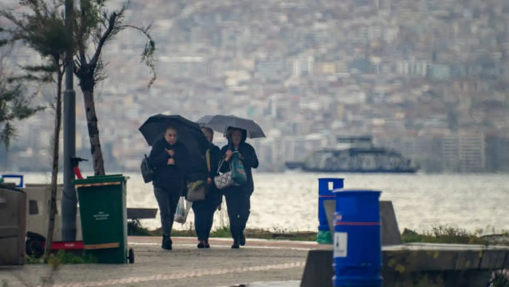 Valilikten İstanbul'a Akşam Saatlerinde Sağanak Uyarısı