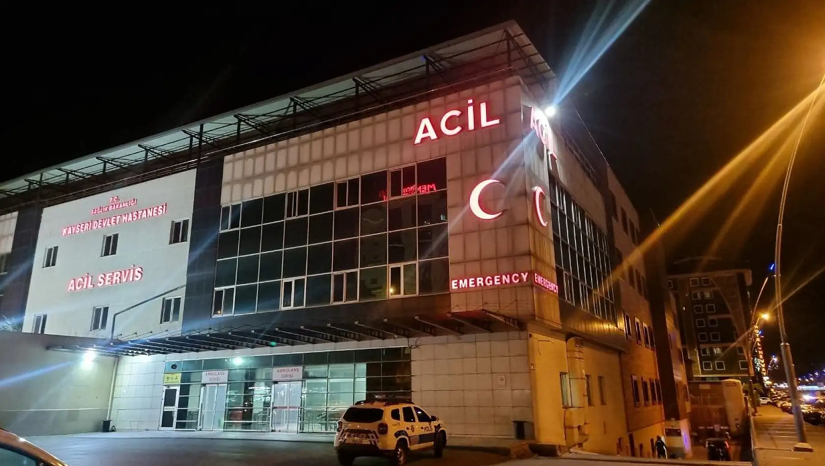 Yedikleri Yemekten Zehirlenen Öğrenciler Hastaneye Akın Etti!