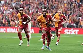 GALATASARAY 25. ŞAMPİYONLUĞUNU İLAN ETTİ, 5. YILDIZI TAKTI