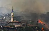 İzmir'in Çeşme ve Ödemiş ilçelerinde yangın devam ediyor: 1 can kaybı!