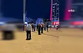 Taksim'de Duran Adam Eylemi Yapan 18 Genç Gözaltına Alındı