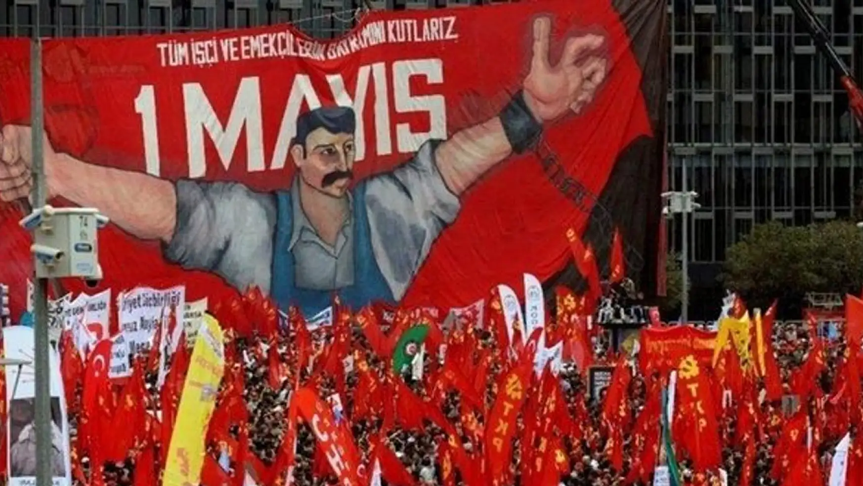 1 Mayıs'ı Erdoğan mı Resmi Bayram İlan Etti?