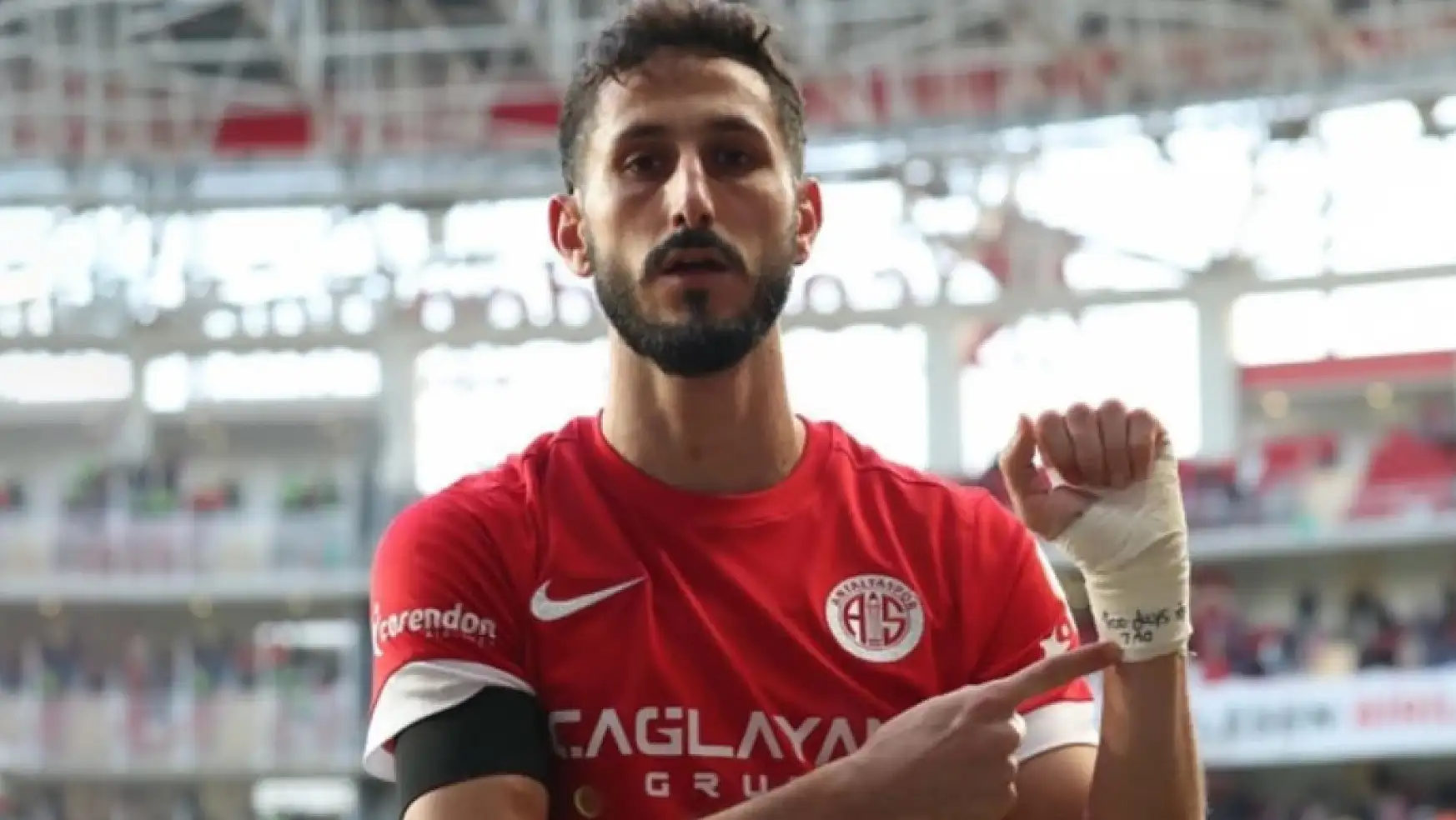 Antalyaspor, Sınır Dışı Edilen İsrailli Oyuncusu Jehezkel'i Geri Çağırdı