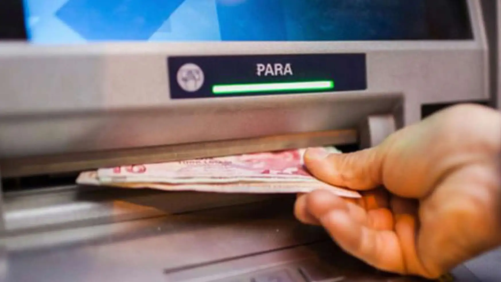 ATM'ler Artık Küçük Birim Banknotları Kabul Etmeyecek