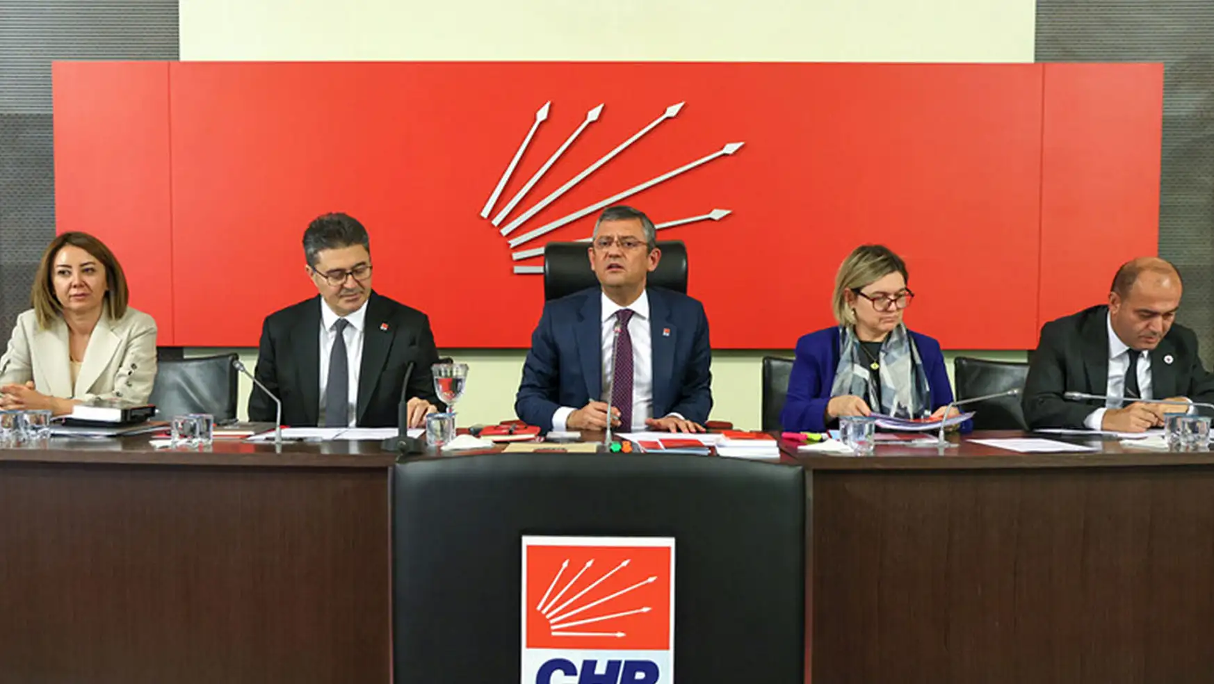 CHP'nin İzmir Büyükşehir ve ilçe belediye başkan adayları belli oldu