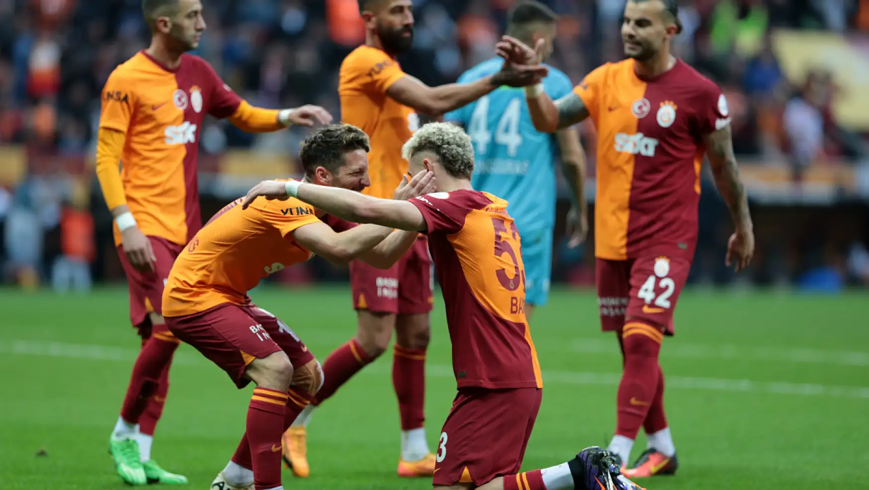 Galatasaray, Sivasspor'a Gol Olup Yağdı! 6-1