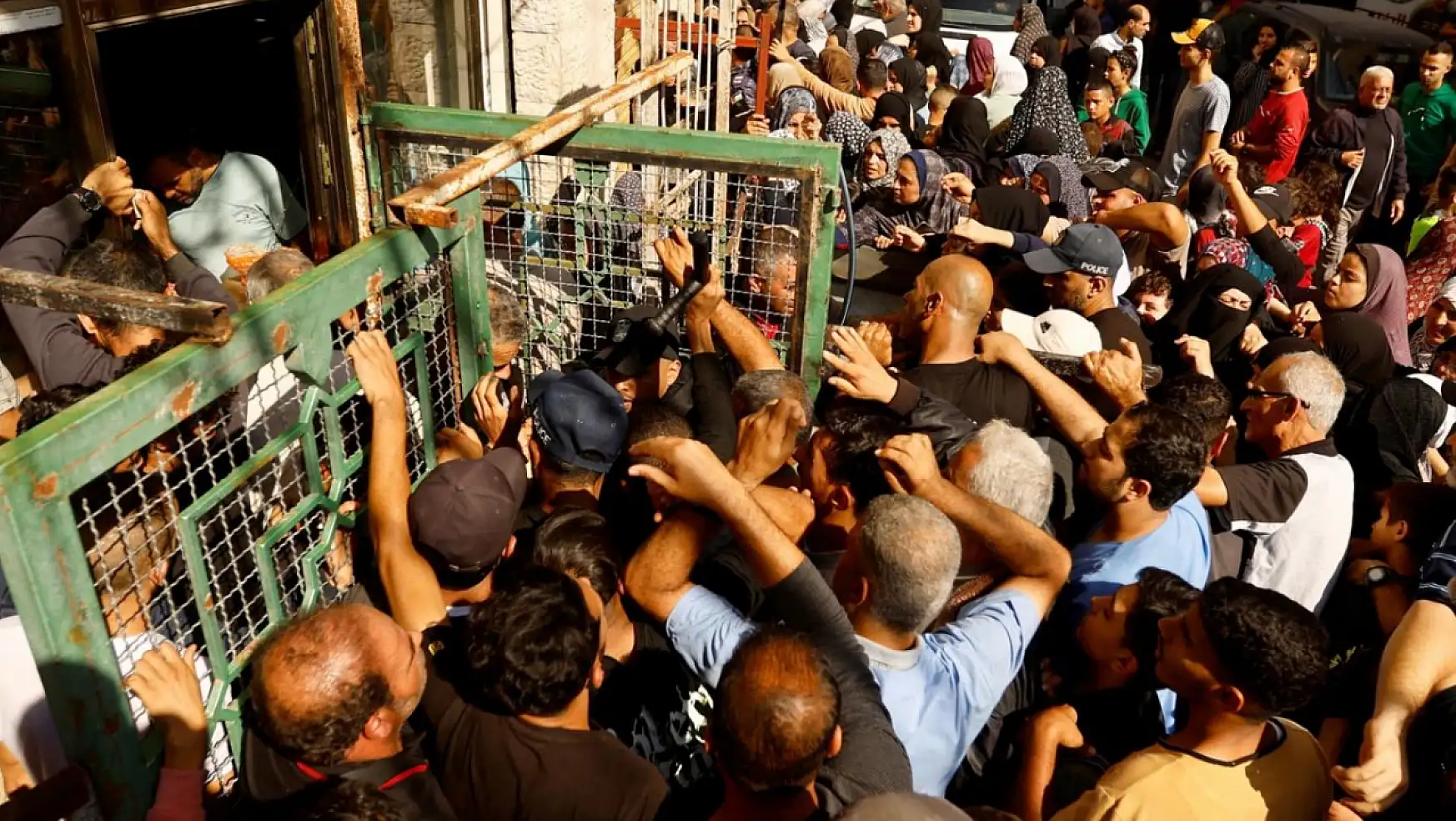 Gazze'de Kaynaklar Tükeniyor! DSÖ Açıkladı: Sadece 3 Günlük Kaldı