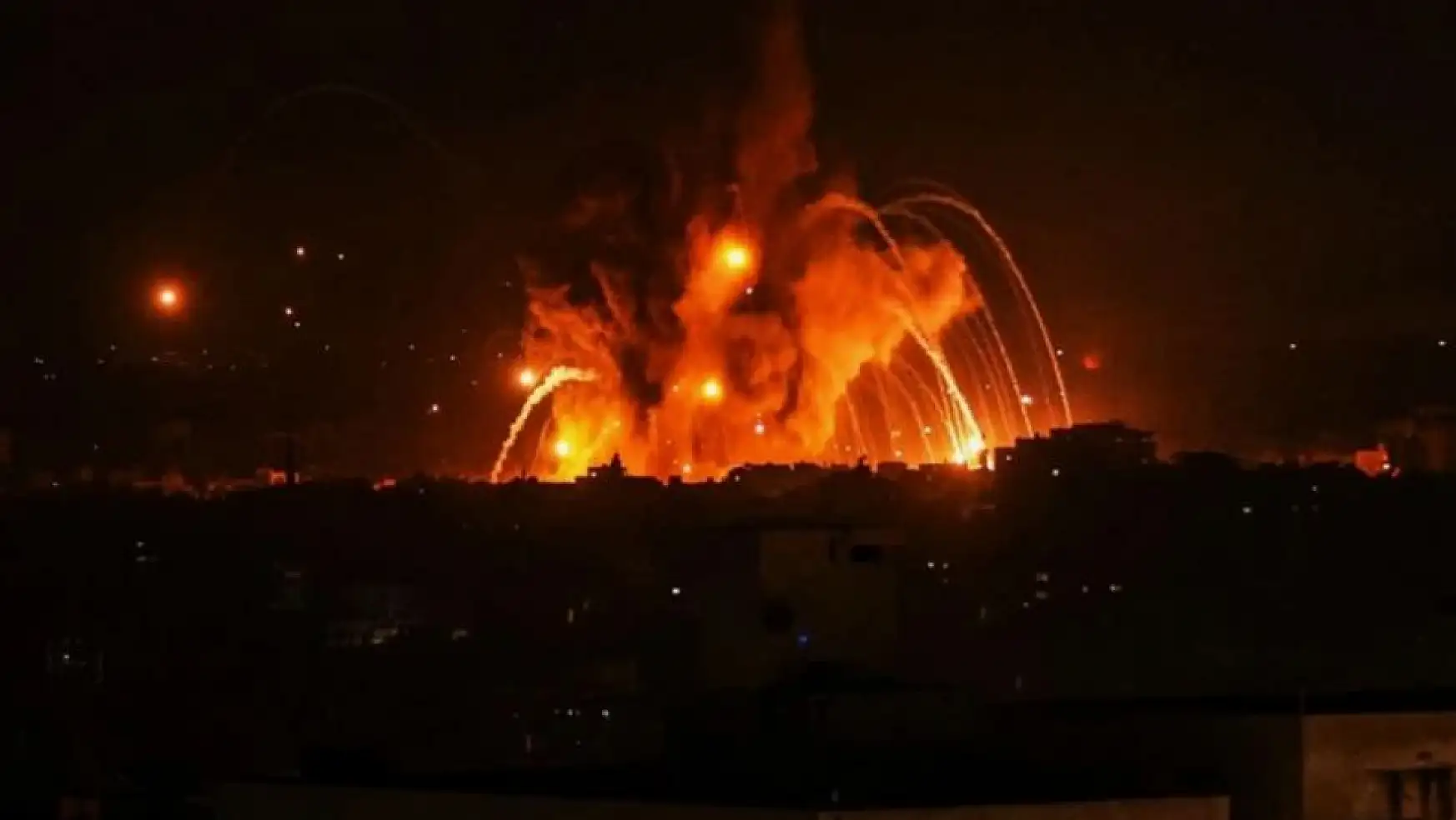 İsrail Refah'a Saldırı Başlattı