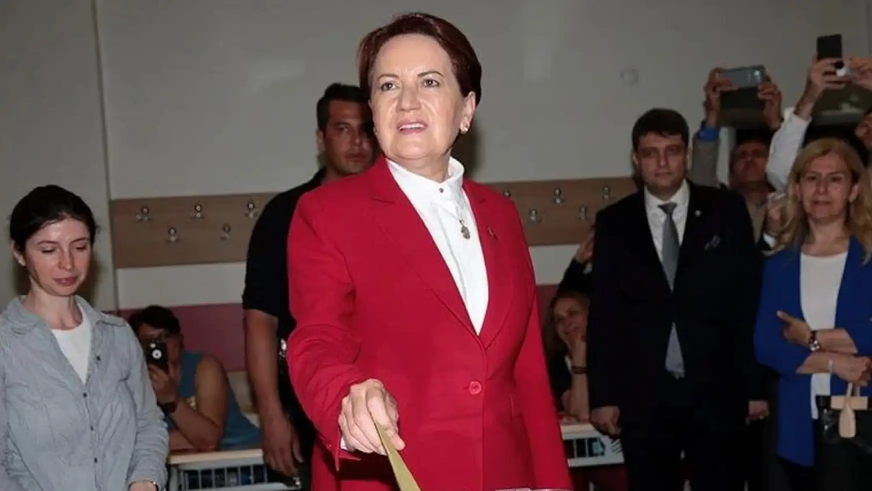 İYİ Parti lideri Akşener, İlk Kez Ankara'da Oy Kullandı