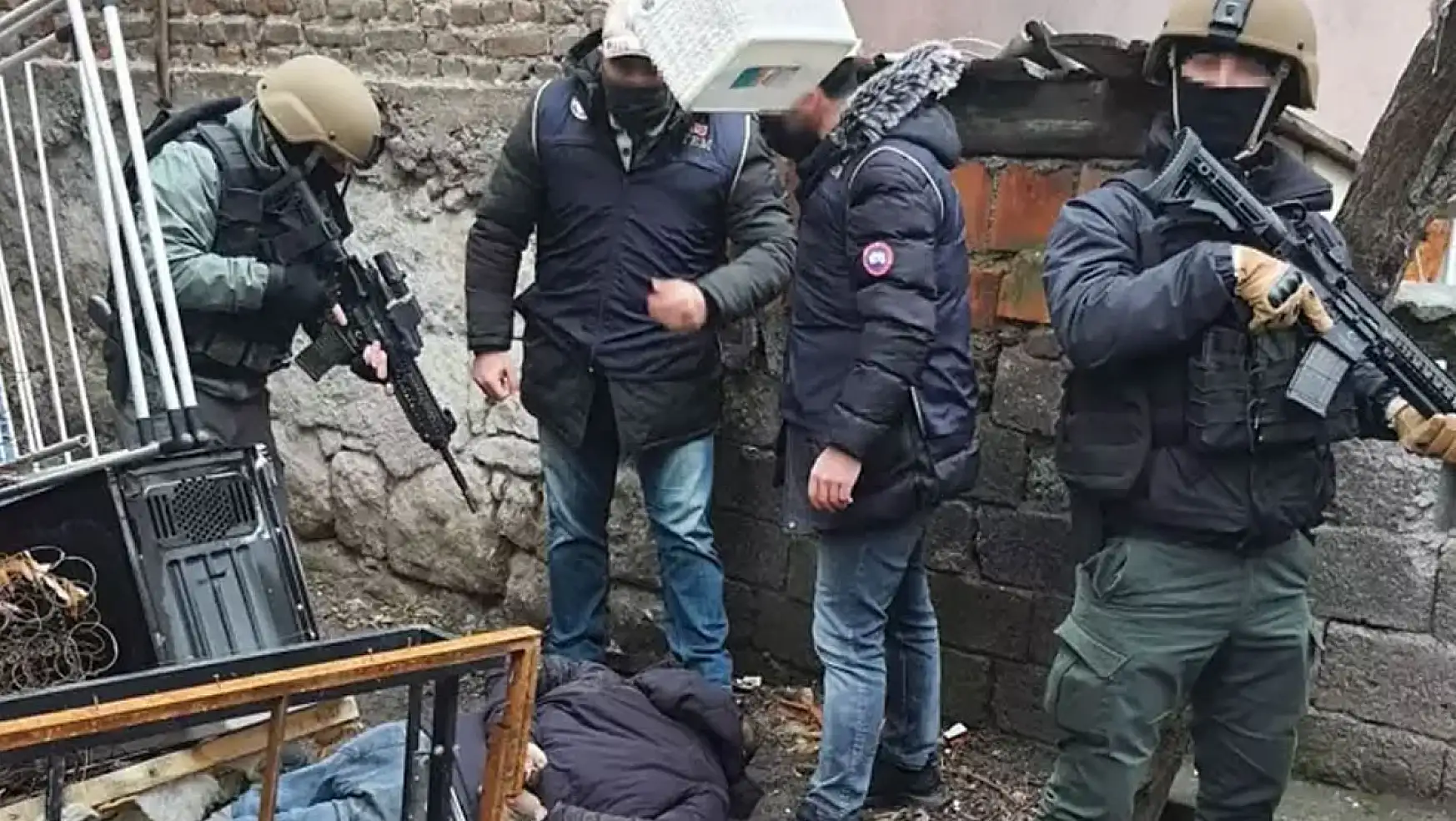 Kırmızı bültenle aranan DEAŞ'lı, Eskişehir'de yakalandı