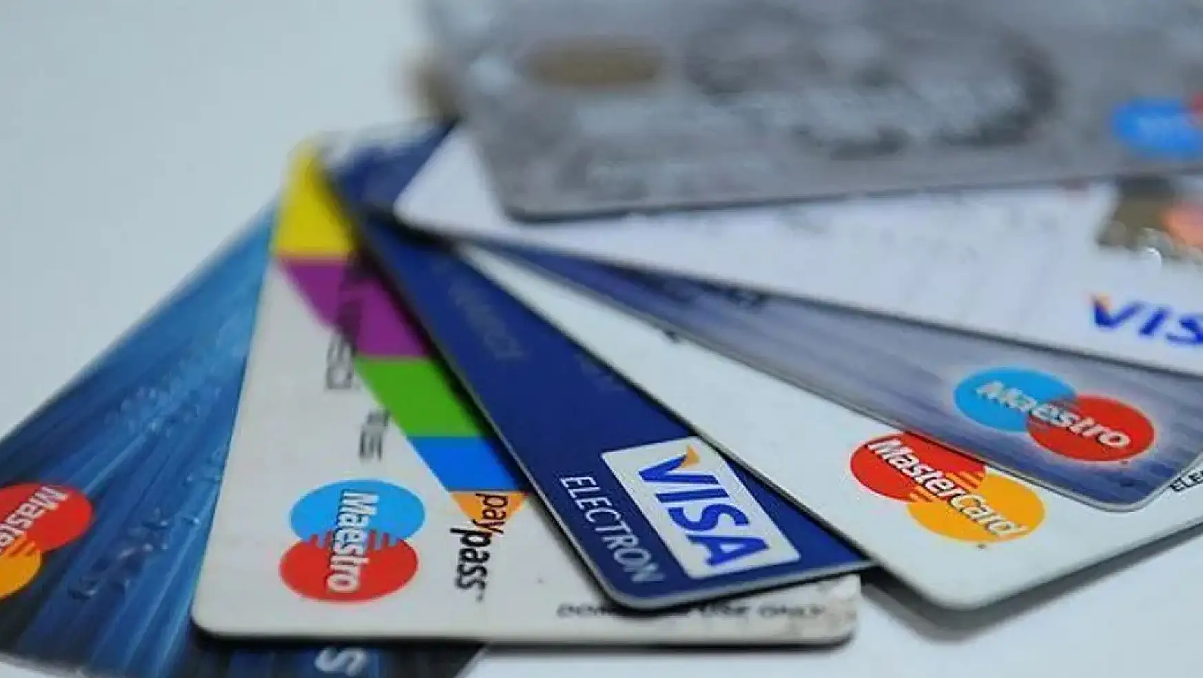 Kredi kartı kullananlar dikkat! herkesten kesinti yapılacak