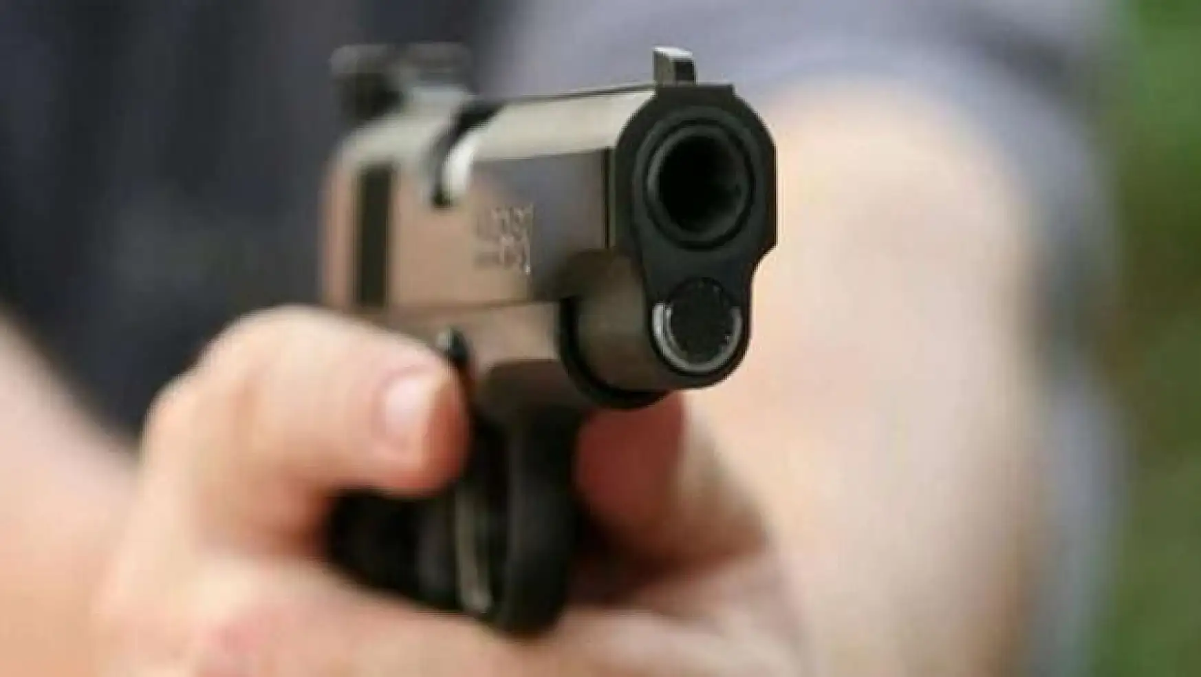 Lisede Dehşet Anları! Okuldan Atılan Öğrenci Okul Müdürünü Silahla Vurdu