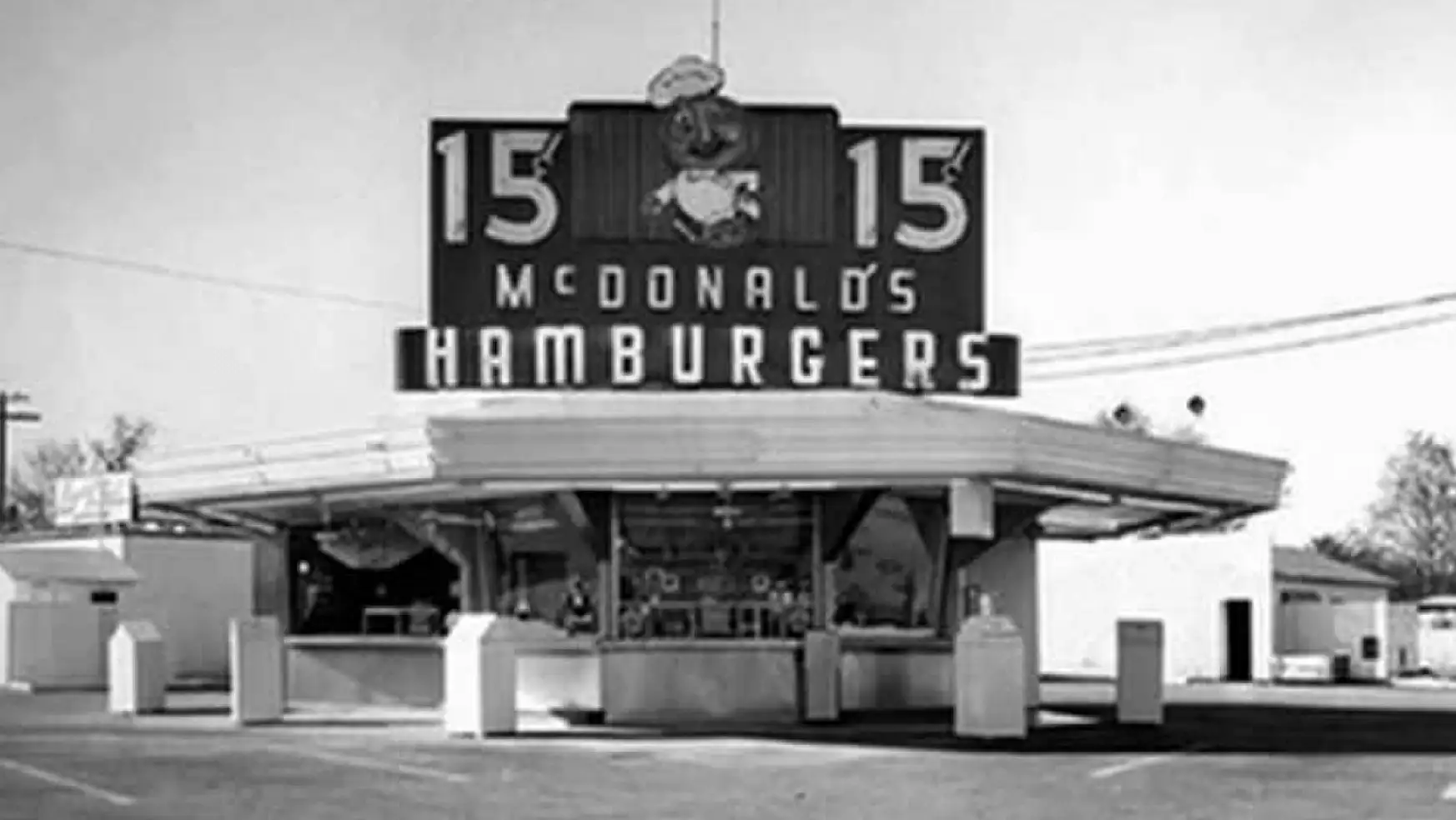 Tarihte İlk McDonald's Bugün Açıldı! 15 Nisan 1940