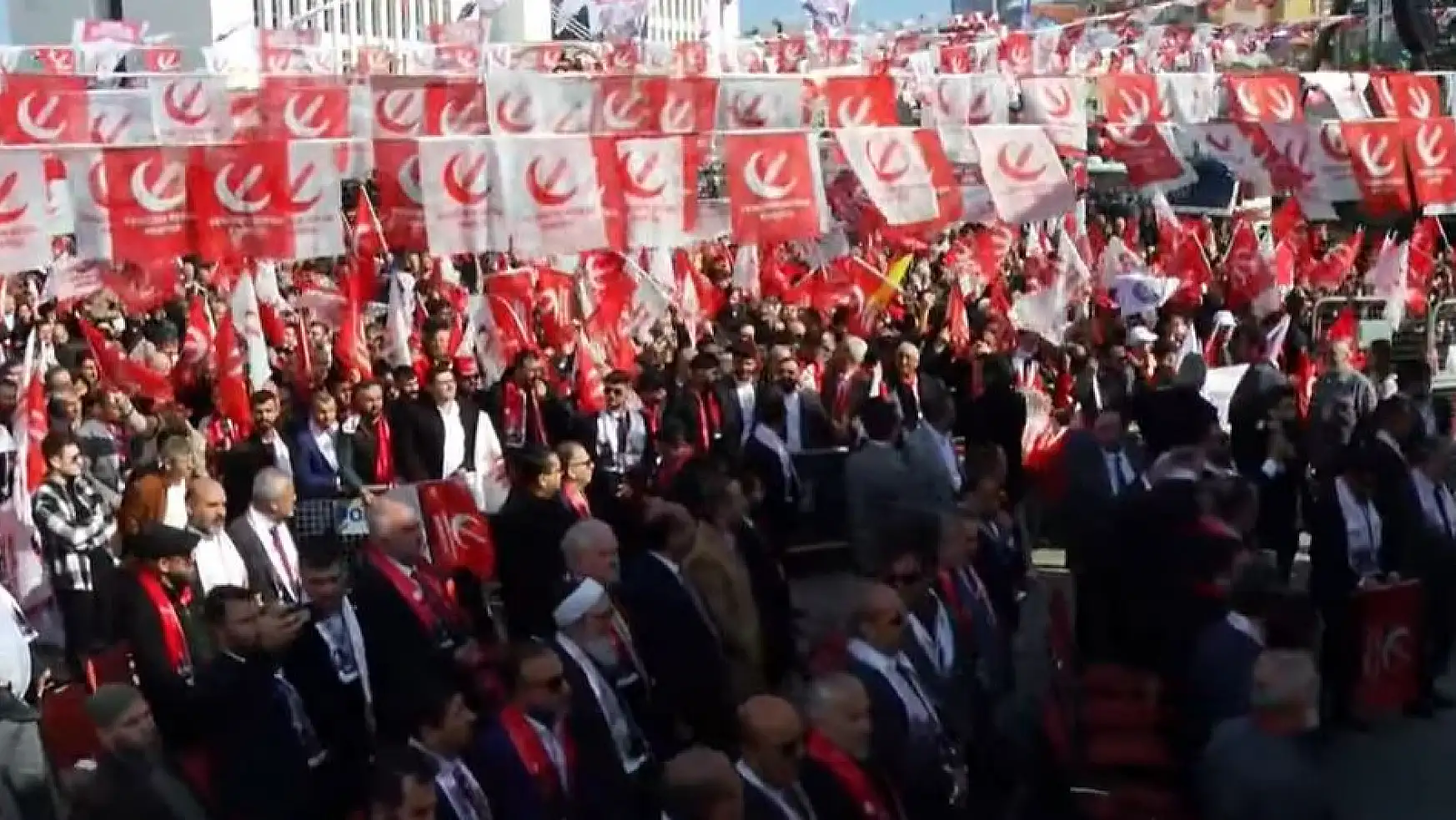 Yeniden Refah Partisi İstanbul Mitingine Kaç Kişi Katıldı?