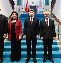 Bakan Tunç'tan DEM Parti Ziyaretine İlişkin Açıklama