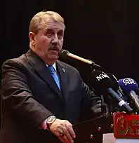 Destici Türk Bayrağını Asmayan Benim Kardeşim Olamaz