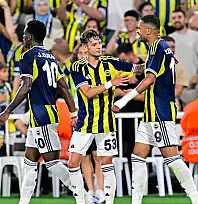 Fenerbahçe'den Feyenoord'a 5 Gollü Darbe