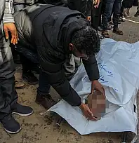 İsrail'in Gazze Şeridi'ne Saldırılarında Can Kaybı 71 Bin 439'a Yükseldi