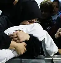 İsrail'in Gazze'ye Saldırılarında Can Kaybı 71 Bin 384'e Yükseldi