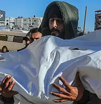 İsrail'in Gazze'ye Saldırılarında Can Kaybı 71 Bin 388'e Yükseldi