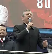 Özgür Özel  Yemin Ederim ki CHP İktidarında Hiçbir Yoksul Kaybetmeyecek