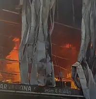 Parfüm Deposunda  Facia! 6 Kişi Hayatını Kaybetti