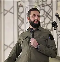 Şara, Devrimin Yıl Dönümünde Emevi Camisi'nden 'Kardeşlik' Mesajı Verdi