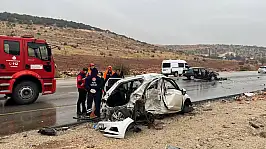 Otomobillerin hurdaya döndüğü kazada doktor öldü, 2 kişi de ağır yaralandı