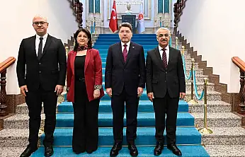 Bakan Tunç'tan DEM Parti Ziyaretine İlişkin Açıklama