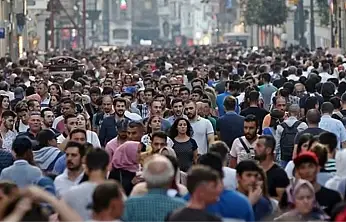 DİSK-AR Raporu Türkiye'de İşsizlik Alarm Veriyor