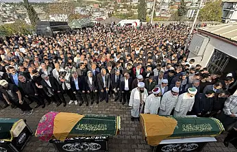 Kocaeli'de Yangında Hayatını Kaybedenlere Son Veda