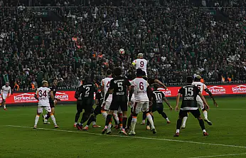 Kocaelispor, Galatasaray'ı Devirdi! Sarı-Kırmızılıların Yenilmezlik Serisi Sona Erdi