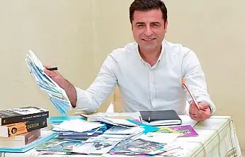 Selahattin Demirtaş'tan Milletvekillerine Çağrı