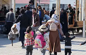 Son Bir Yılda 578 Bin Suriyeli Ülkesine Geri Döndü