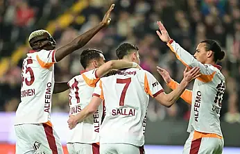 Yıldızlar Sahneye Çıktı Galatasaray Antalya'da Farklı Kazandı