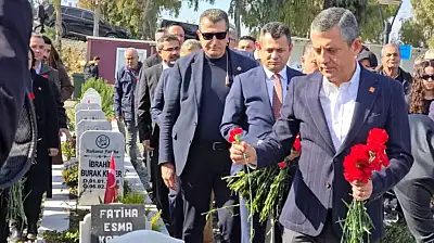 Özgür Özel Hatay'da Deprem Şehitliğini Ziyaret Etti