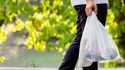 Plastik poşet yerine bez çanta satan marketlere yaptırım