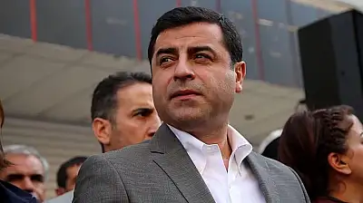 Selahattin Demirtaş'ın 5 Ayrı Suçtan Yargılandığı Dava Ertelendi