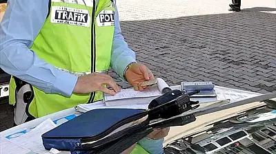 Trafikte Bütün Cezalar Değişiyor İşte Yeni Trafik Cezaları