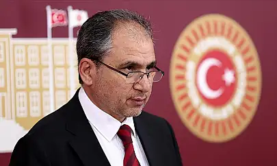 AK Parti Uşak Milletvekili İsmail Güneş: Vatandaşa döviz alımı yasaklansın