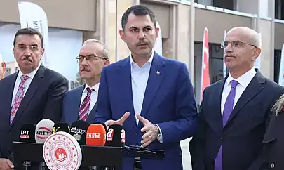 Bakan Kurum Özgür Bey Gözlerinden Bandı Çıkarsın  Etrafına Baksın Yapılanları İyi Görür