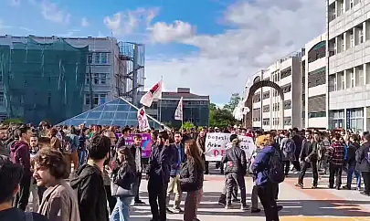 Boğaziçi Üniversitesi'nde 'Nureddin Yıldız' protestosuna polis müdahale etti, çok sayıda öğrenci gözaltına alındı