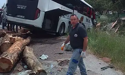 Çanakkale'de otobüs kazası: Çok sayıda ölü ve yaralı var! İşte kazanın detayları