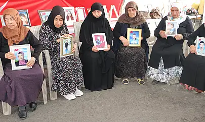 Diyarbakır Anneleri PKK'nın Silah Bırakmasıyla Çocuklarına Kavuşmayı Umut Ediyor