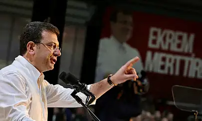 Ekrem İmamoğlu: Gençlerden korkmayın, etrafınızdaki dalkavuklardan korkun