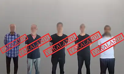 Kırmızı Bültenle Aranan 5 Suçlu Türkiye'ye İade Edildi