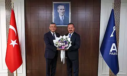 Özgür Özel, Anahtar Parti'yi Ziyaret Etti